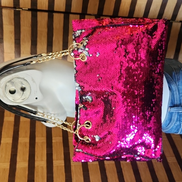 Handbags - NIB!  SEQUIN Tote bag